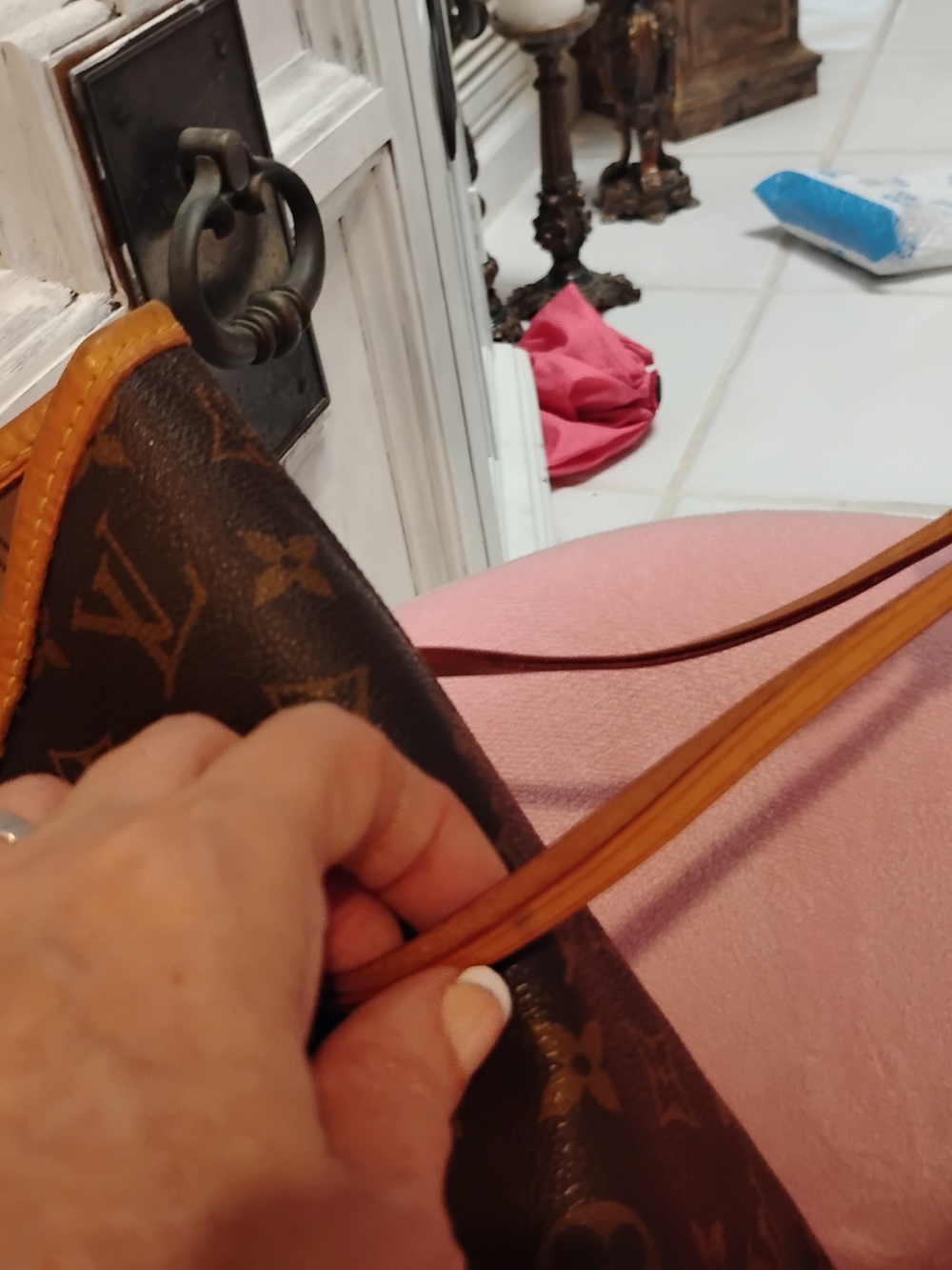 Louis Vuitton Neverfull MM Authentic Monogram Tote - Picture 10 of 12